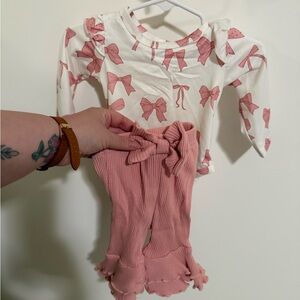 Pink Bow Patterned Newborn Outfit